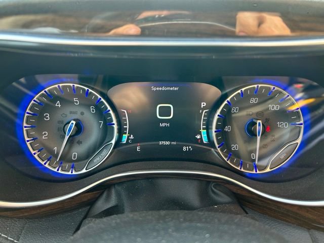 Certified 2021 Chrysler Pacifica Limited w/ Premium & Safety Sphere Group AWD/4WD image 2