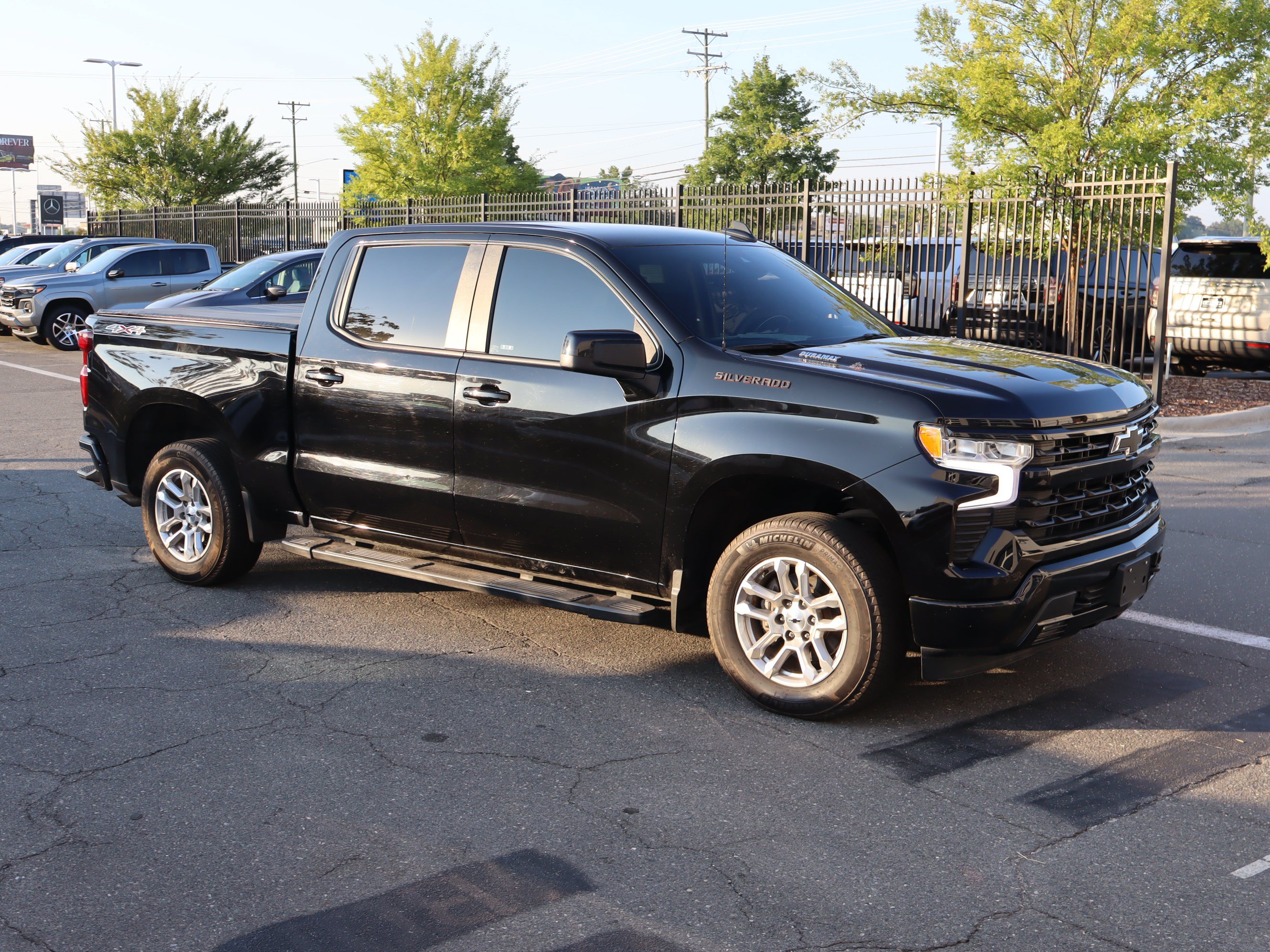 Used 2022 Chevrolet Silverado 1500 RST AWD/4WD image 13
