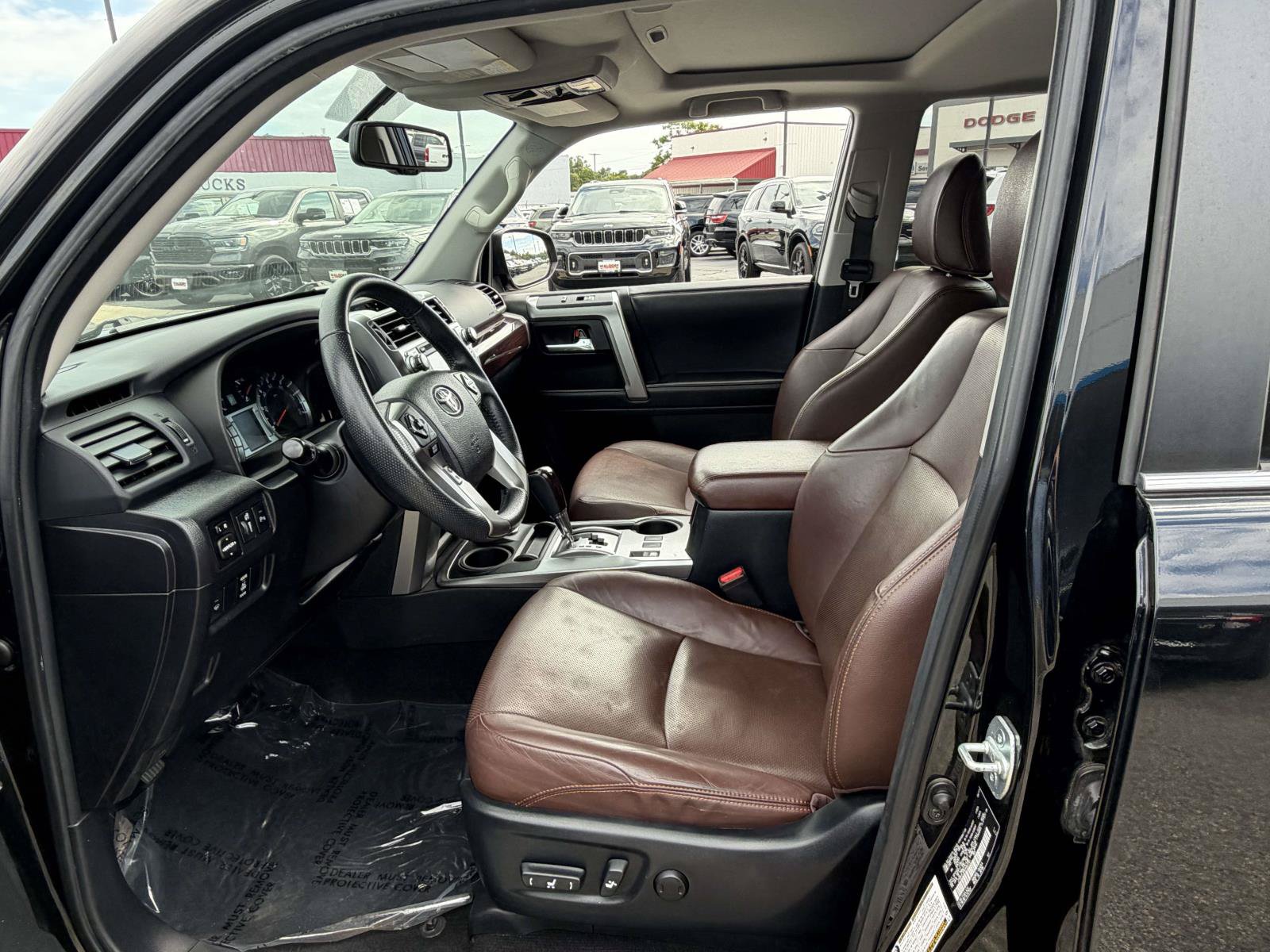 Used 2017 Toyota 4Runner Limited AWD/4WD image 26