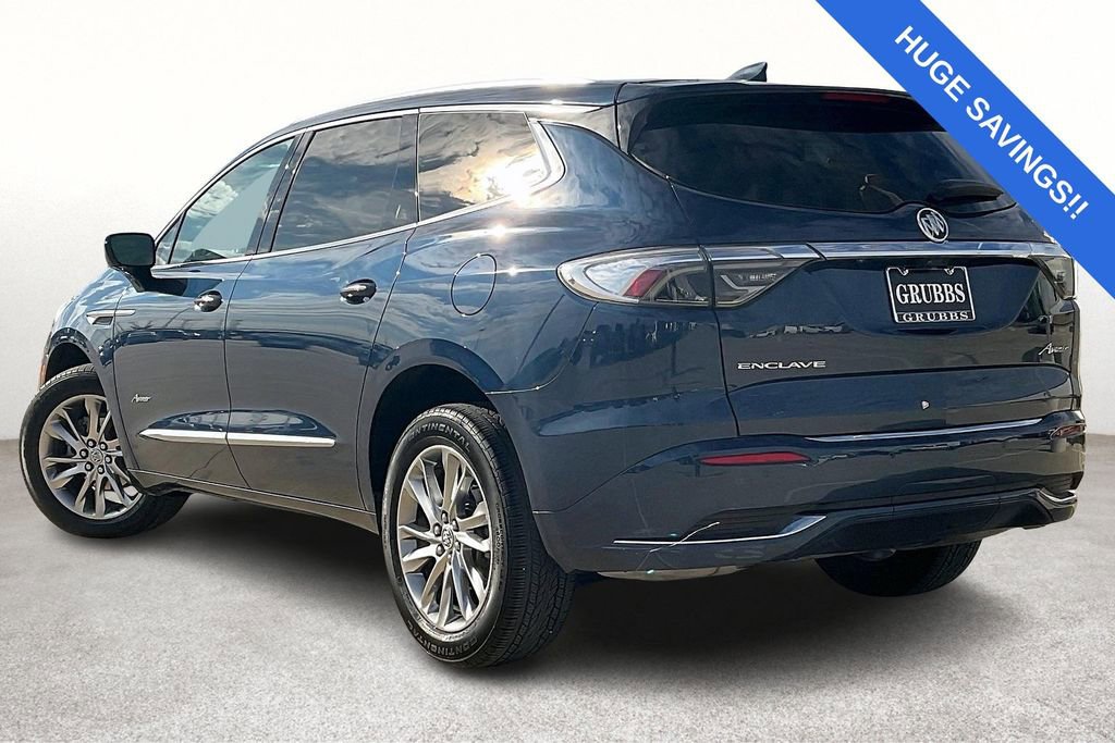 Used 2023 Buick Enclave Avenir w/ Avenir Technology Package image 16