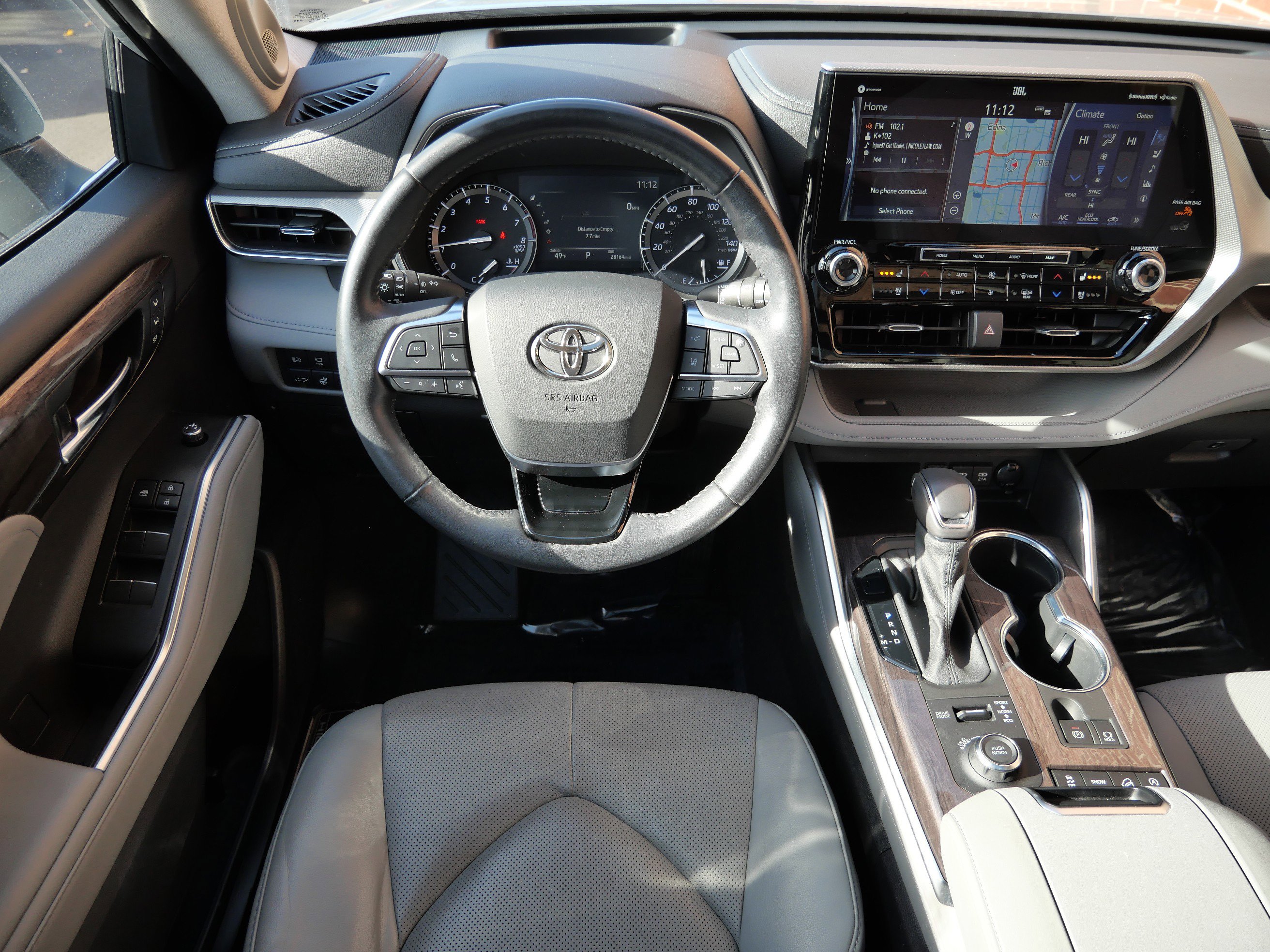 Used 2020 Toyota Highlander Platinum image 12