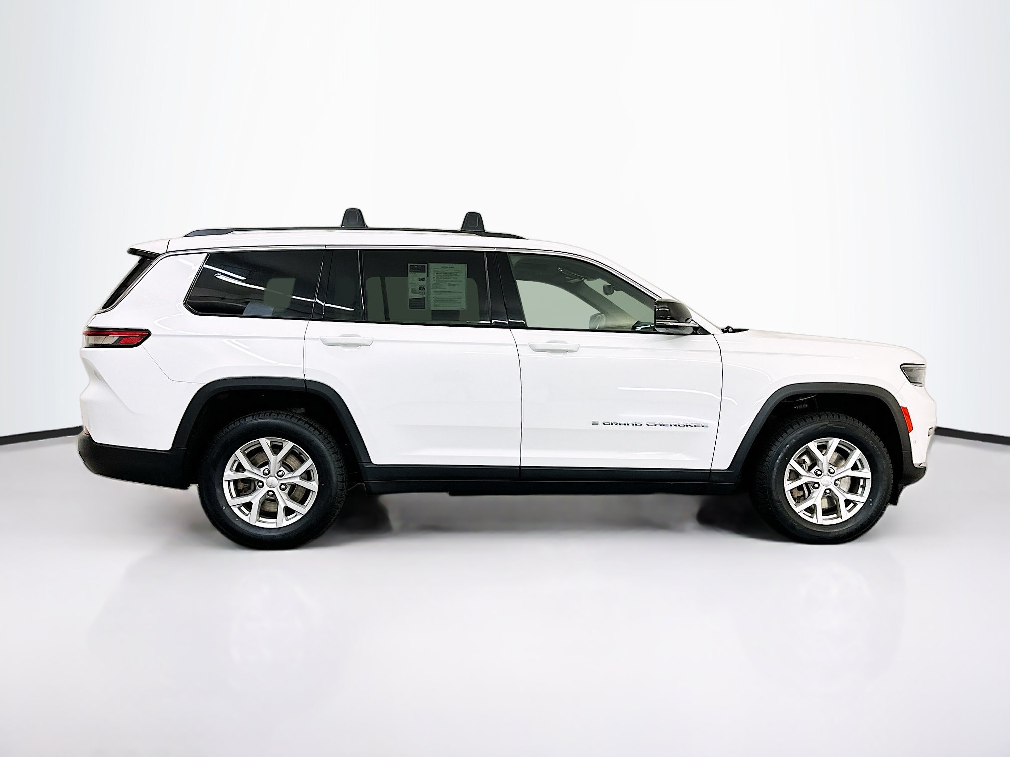 Used 2023 Jeep Grand Cherokee L Limited w/ Luxury Tech Group II AWD/4WD image 10
