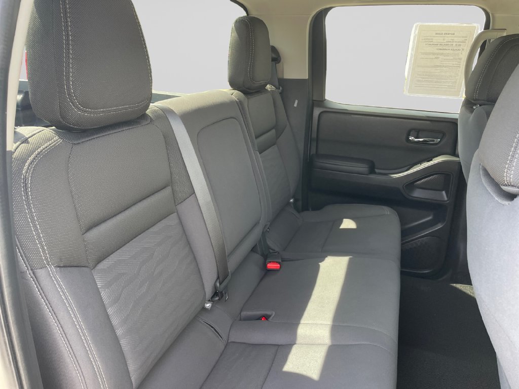Used 2023 Nissan Frontier SV AWD/4WD image 14