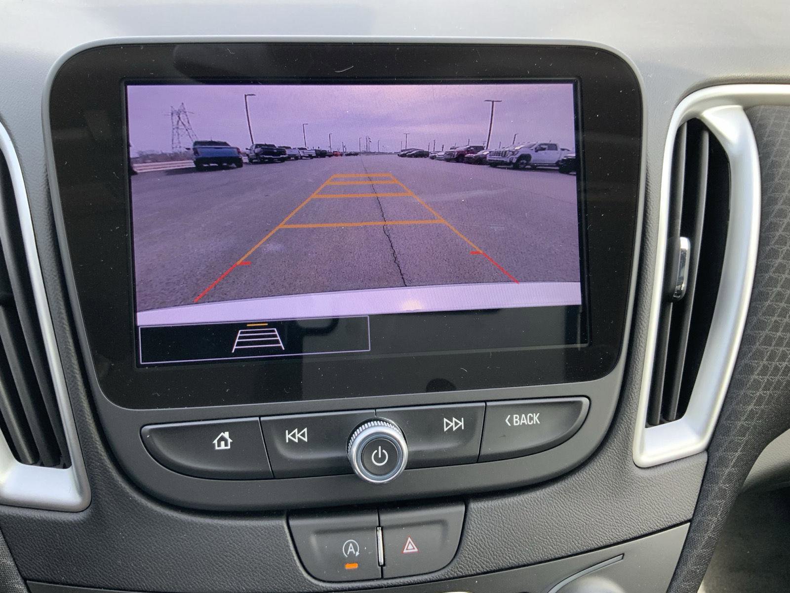 Used 2024 Chevrolet Malibu LT image 41