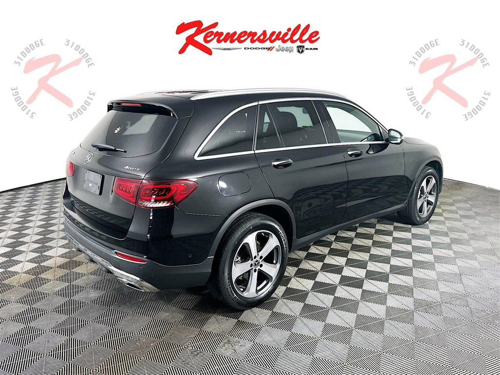 Used 2021 Mercedes-Benz GLC 300 4MATIC w/ Premium Package image 7
