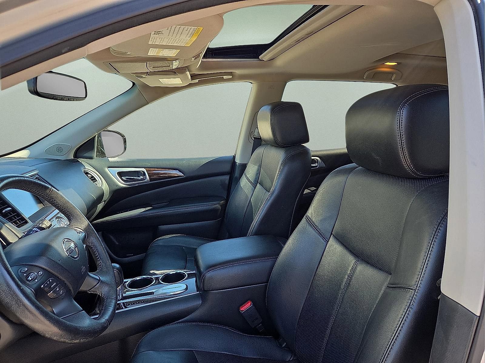 Used 2013 Nissan Pathfinder Platinum w/ Platinum Premium Pkg image 14