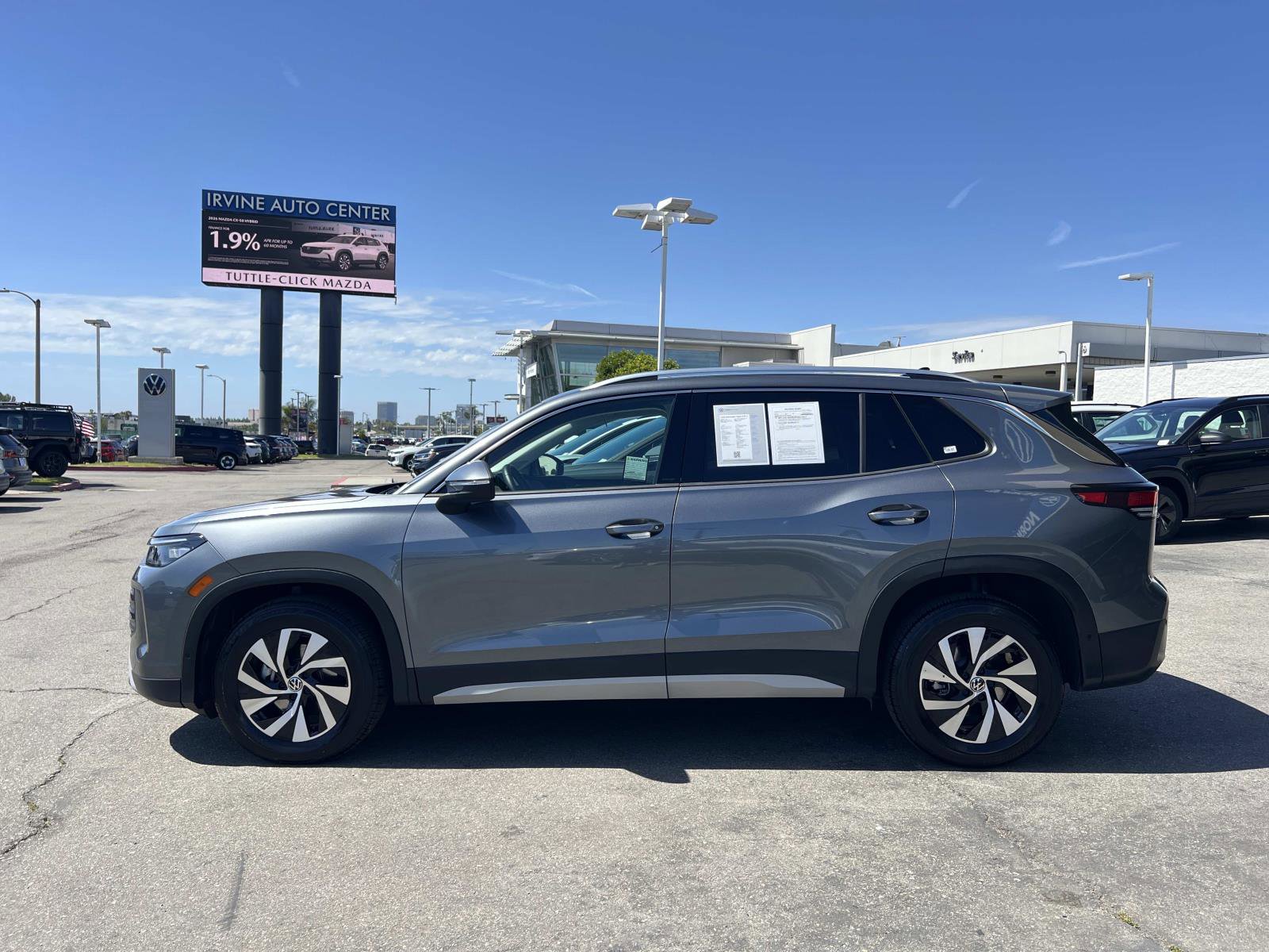 Certified 2025 Volkswagen Tiguan S FWD image 2