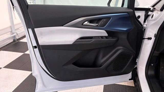 New 2026 Chevrolet Equinox EV LT FWD image 15