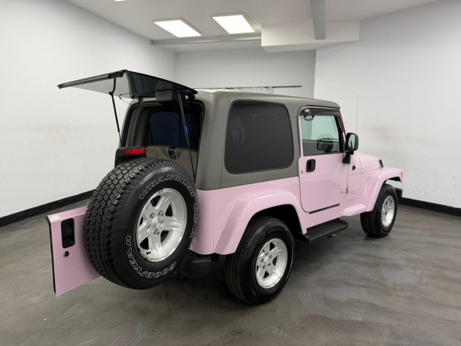 Used 2004 Jeep Wrangler Sahara w/ Dual Top Group AWD/4WD image 32
