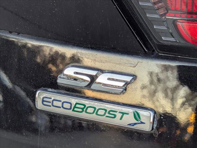 Used 2017 Ford Escape SE image 3