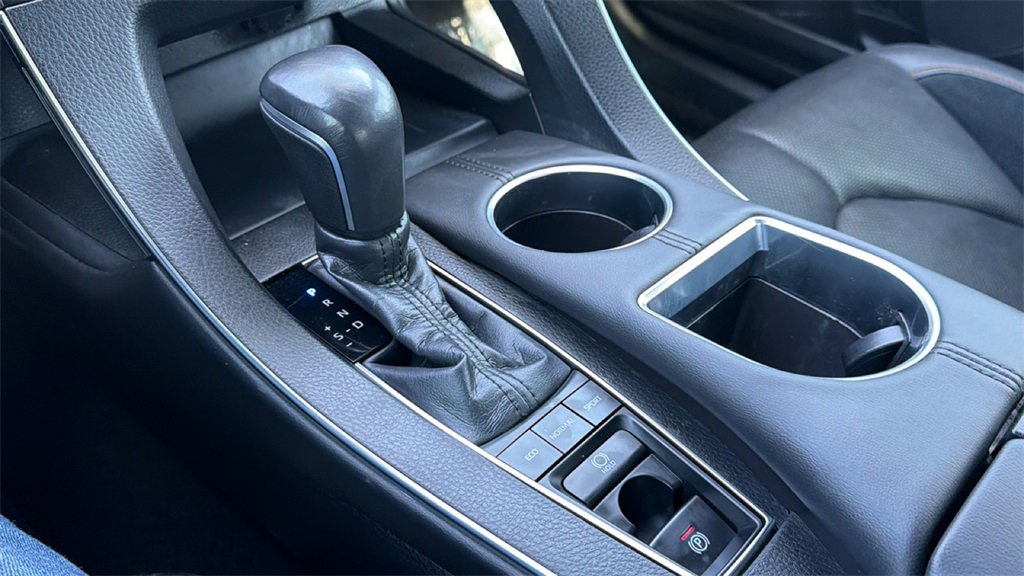 Certified 2020 Toyota Avalon XSE image 33