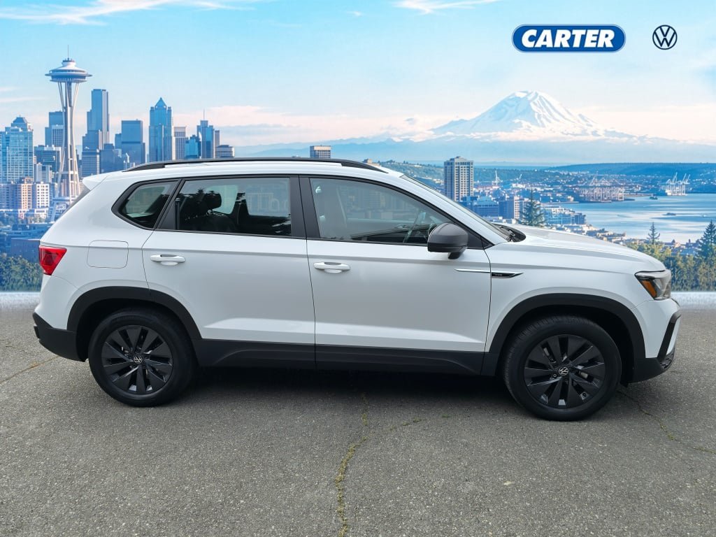 Used 2022 Volkswagen Taos S AWD/4WD image 2