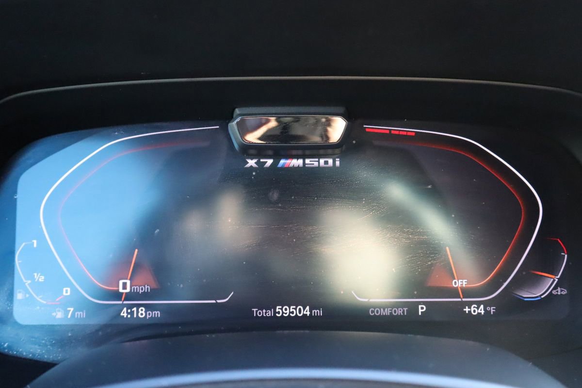 Used 2020 BMW X7 M50i w/ Dynamic Handling Package image 32