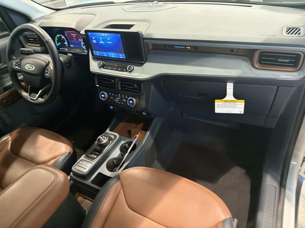 Used 2022 Ford Maverick Lariat w/ Lariat Luxury Package FWD image 16