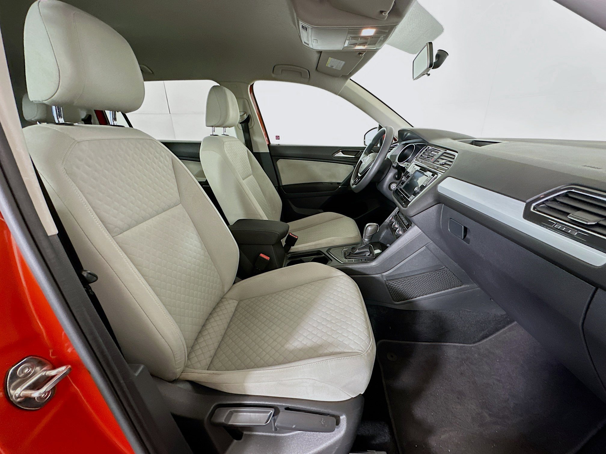 Used 2018 Volkswagen Tiguan S FWD image 29