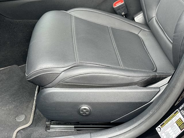 Used 2025 Mercedes-Benz C 300 4MATIC Sedan image 16