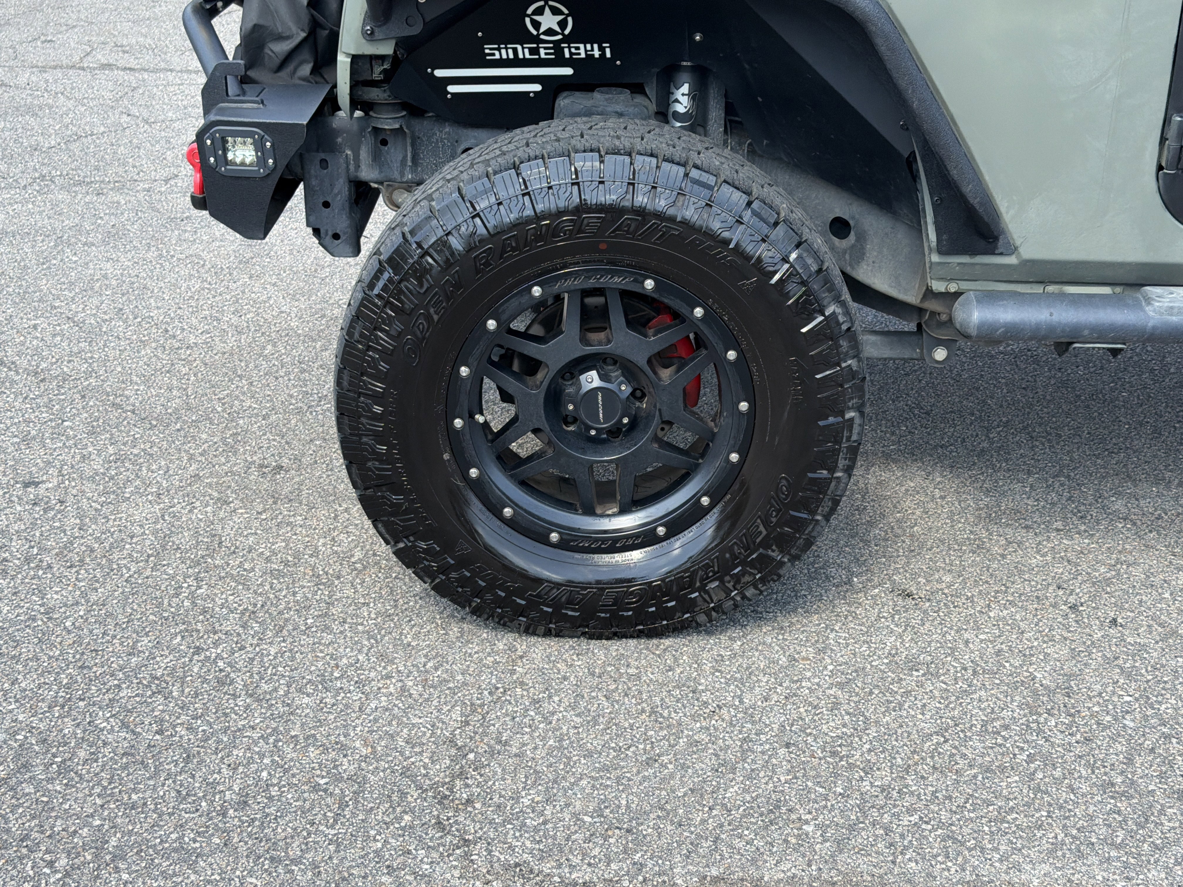 Used 2017 Jeep Wrangler Unlimited Sport w/ Connectivity Group image 6