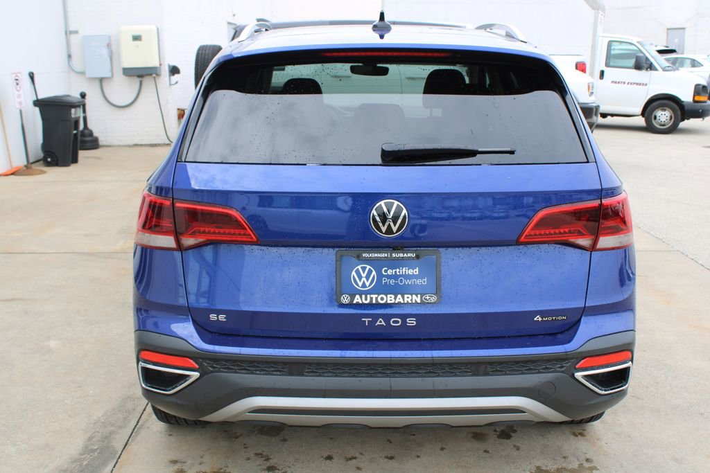 Certified 2023 Volkswagen Taos SE w/ Panoramic Sunroof Package image 5