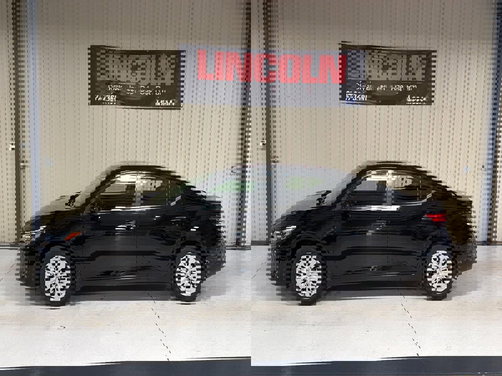 Used 2024 Nissan Sentra S image 2