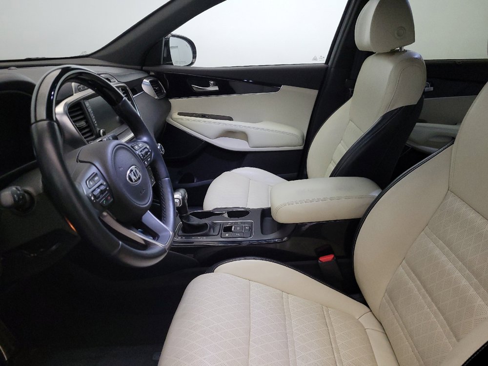 Used 2018 Kia Sorento SX image 17