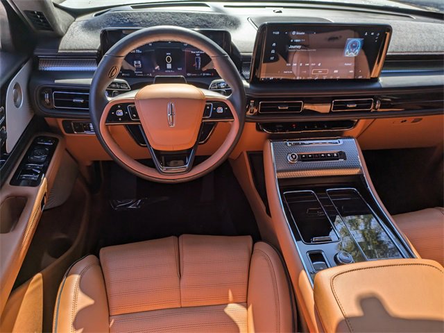 Used 2025 Lincoln Aviator Black Label image 19