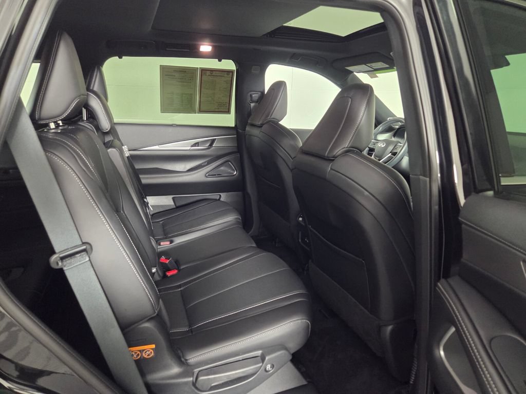 Used 2025 INFINITI QX60 Luxe w/ Black Edition FWD image 29