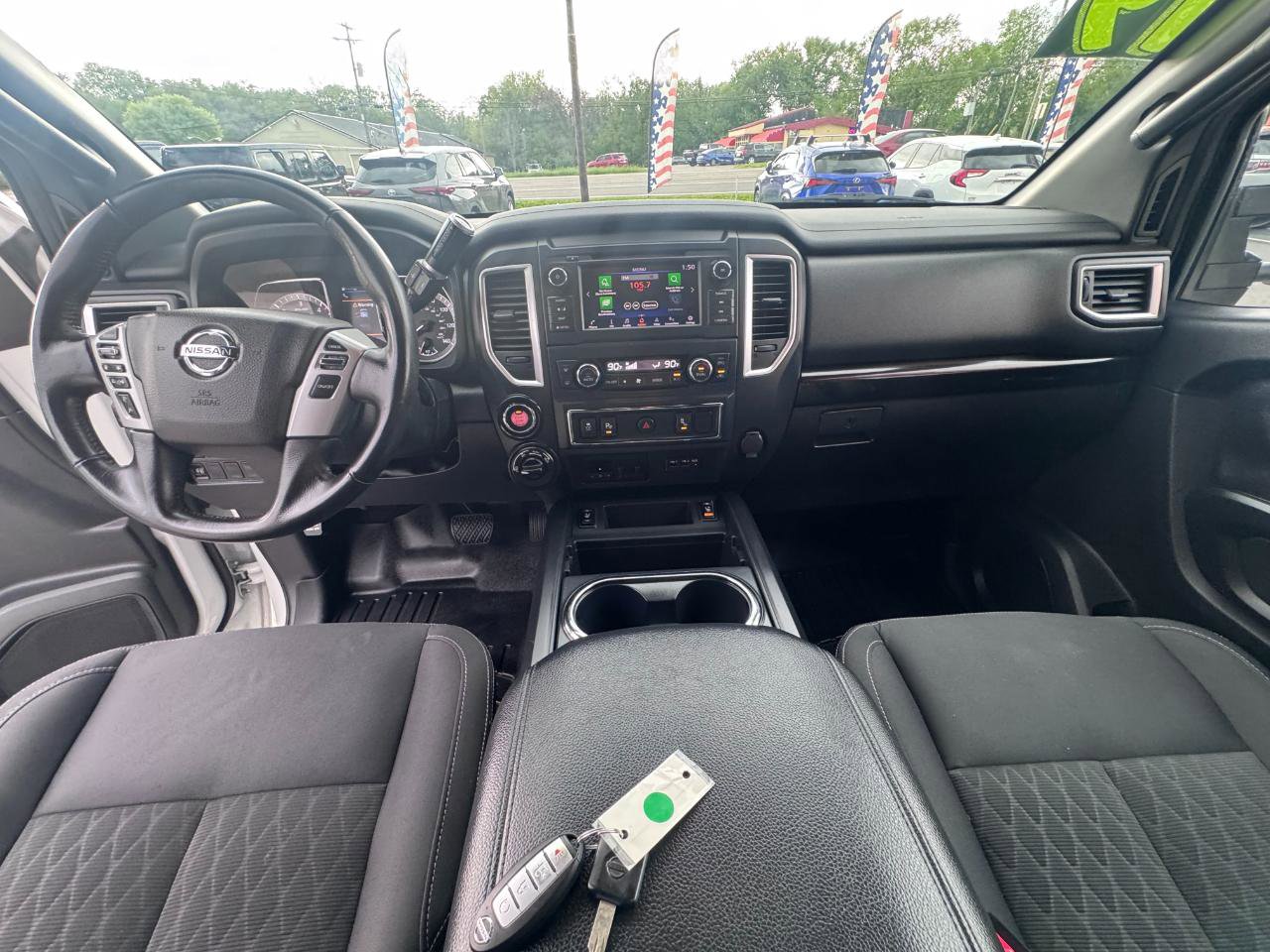 Used 2019 Nissan Titan SV w/ SV Convenience Package AWD/4WD image 19