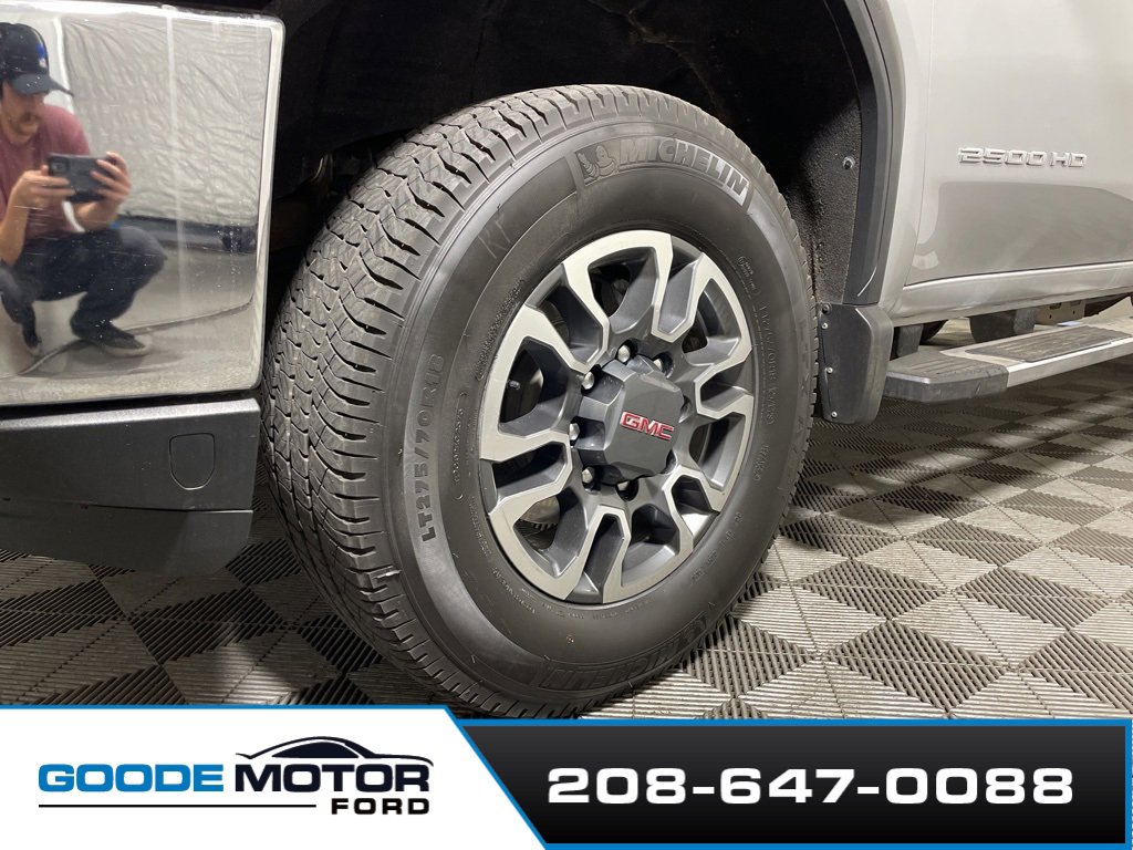 Used 2021 GMC Sierra 2500 SLT w/ SLT Premium Package image 38