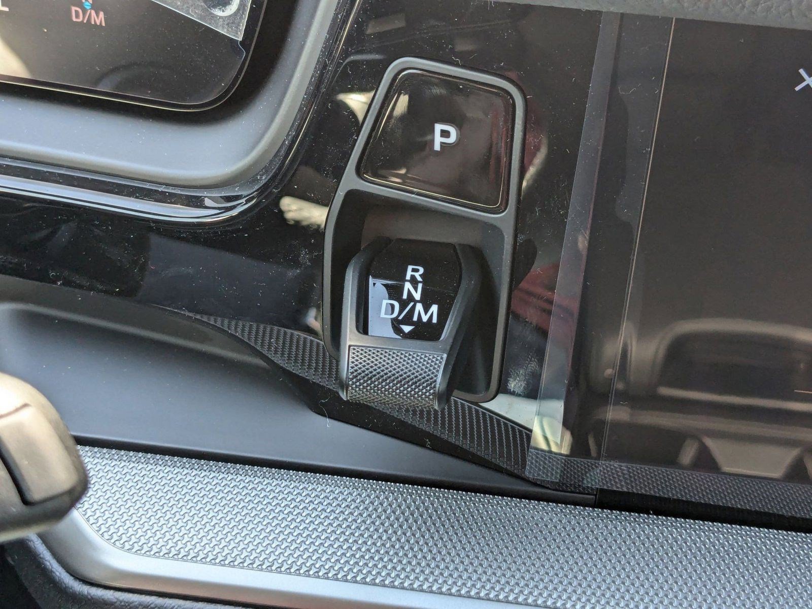 Certified 2025 Porsche Cayenne image 21