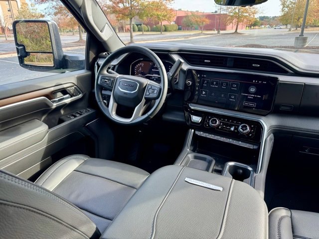 Used 2025 GMC Sierra 2500 Denali w/ Denali Reserve Package image 18