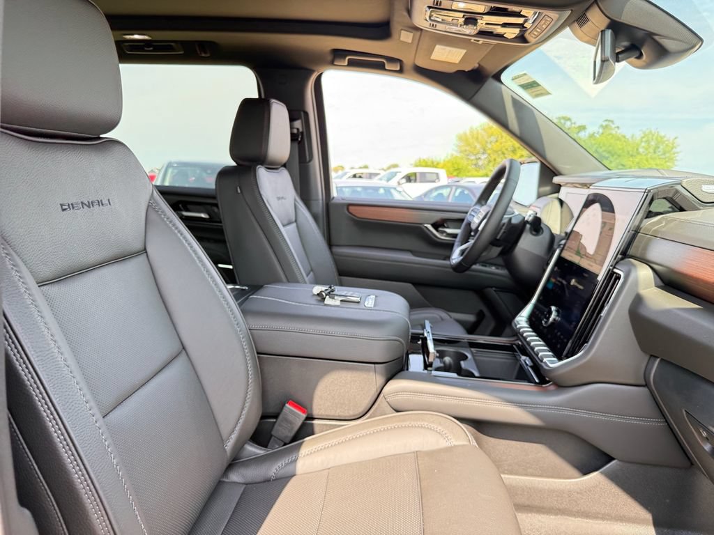 New 2026 GMC Yukon XL Denali w/ Sun & Power Step Package AWD/4WD image 45