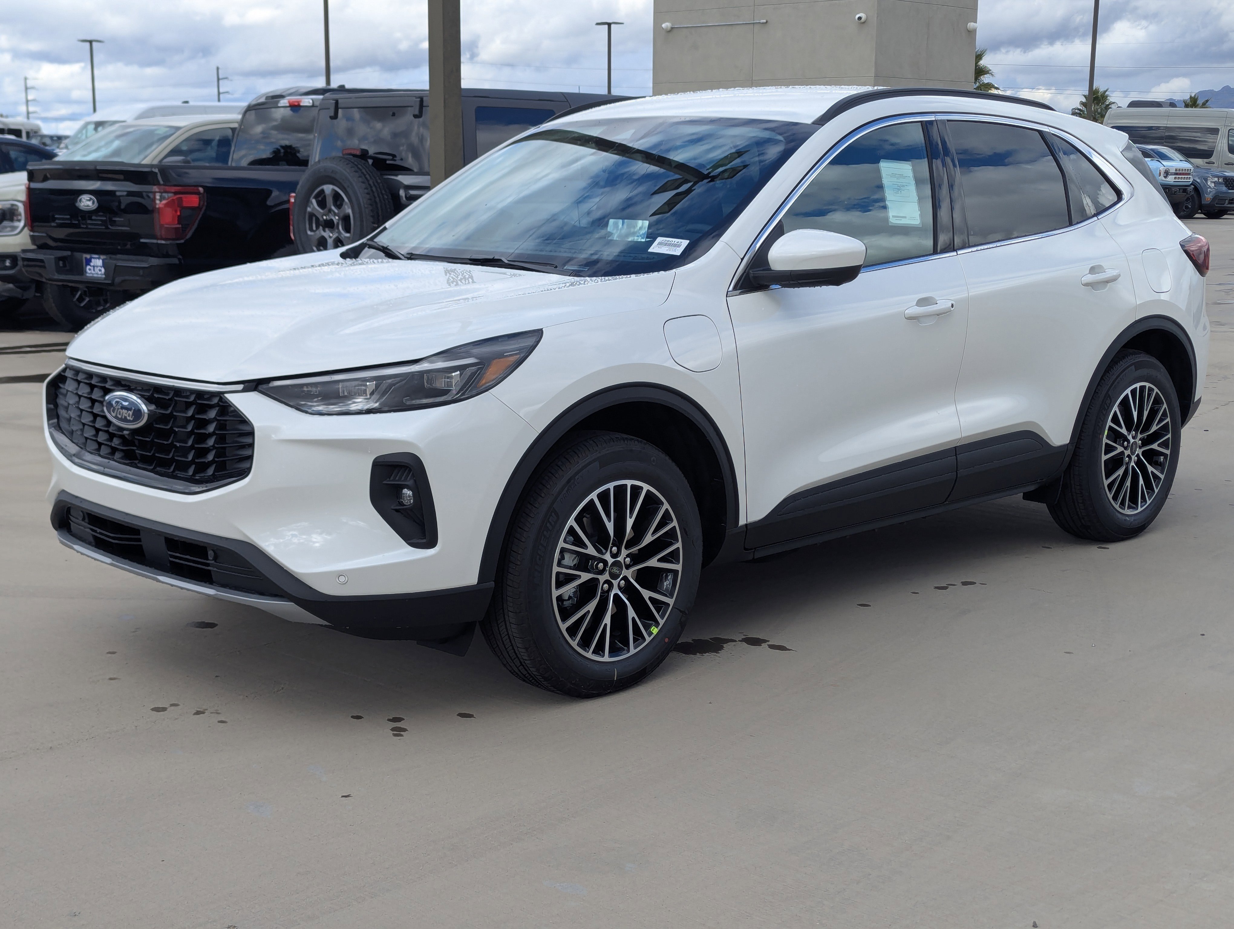 New 2026 Ford Escape SE w/ PHEV Premium Package image 5