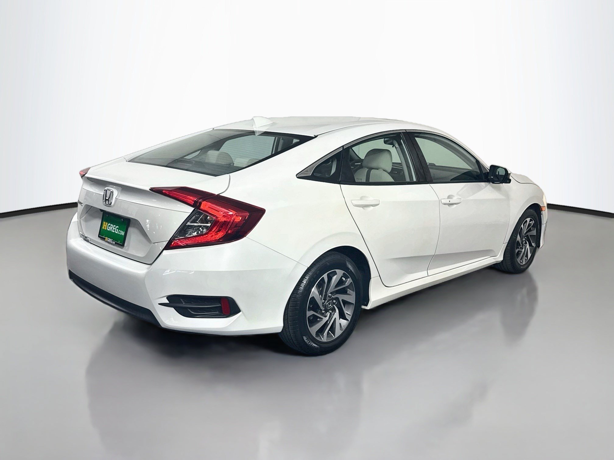 Used 2018 Honda Civic EX image 10