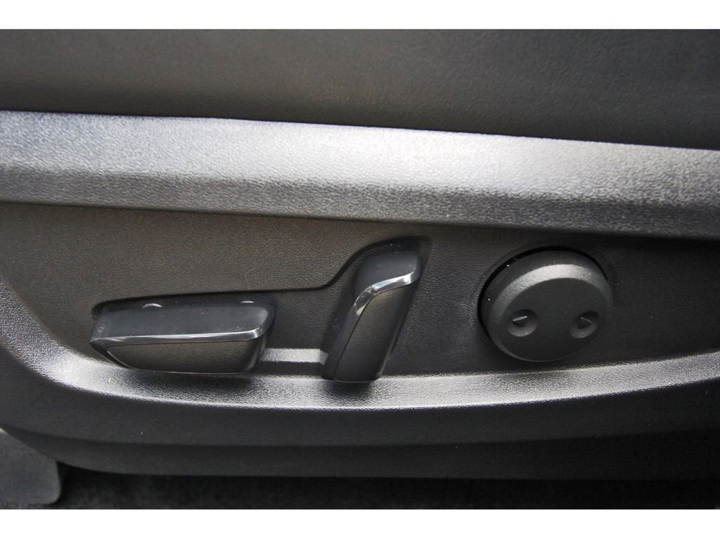 Used 2021 INFINITI QX50 Luxe image 12