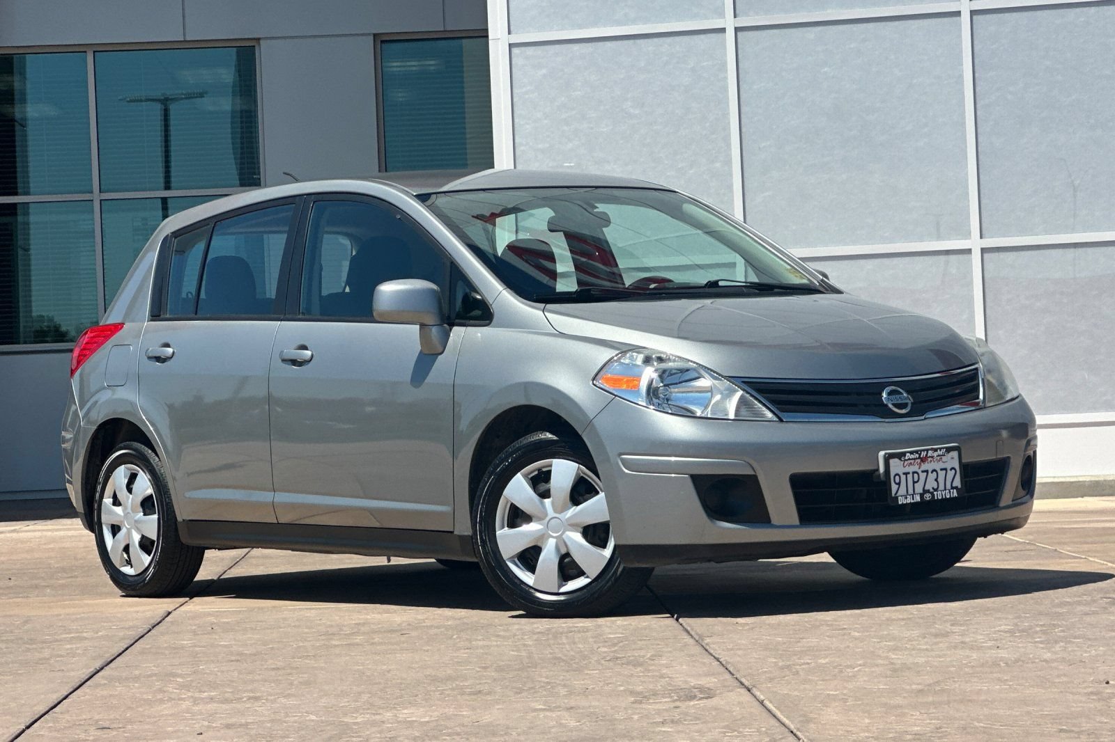 Used 2012 Nissan Versa 1.8 S FWD video 2