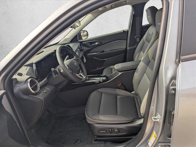 New 2026 Chevrolet Trax ACTIV w/ Sunroof Package FWD image 4