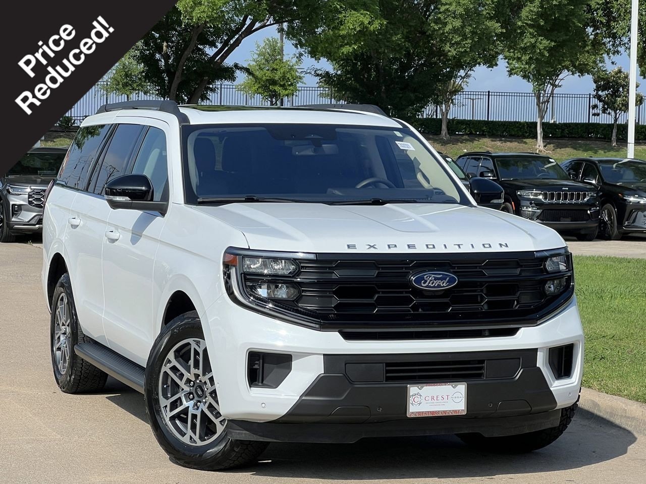 Used 2025 Ford Expedition Active image 1
