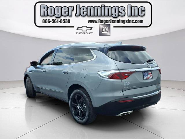 Used 2024 Buick Enclave Essence w/ Sport Touring Edition FWD image 3