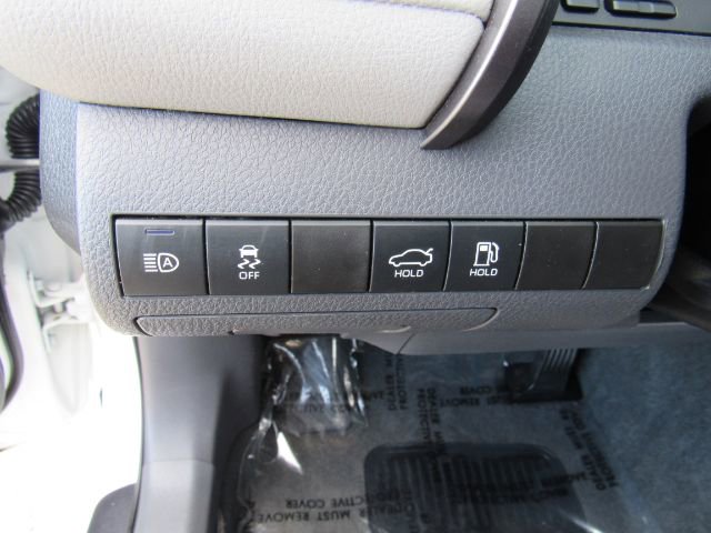 Used 2022 Toyota Camry LE image 27