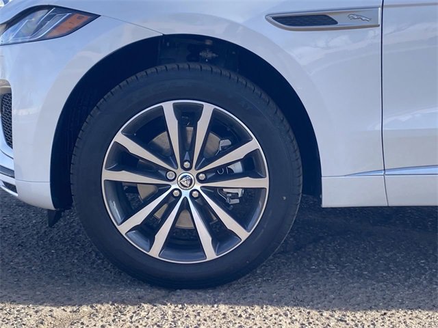 New 2025 Jaguar F-PACE R-Dynamic S image 21