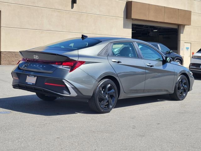 New 2026 Hyundai Elantra Sport FWD image 4