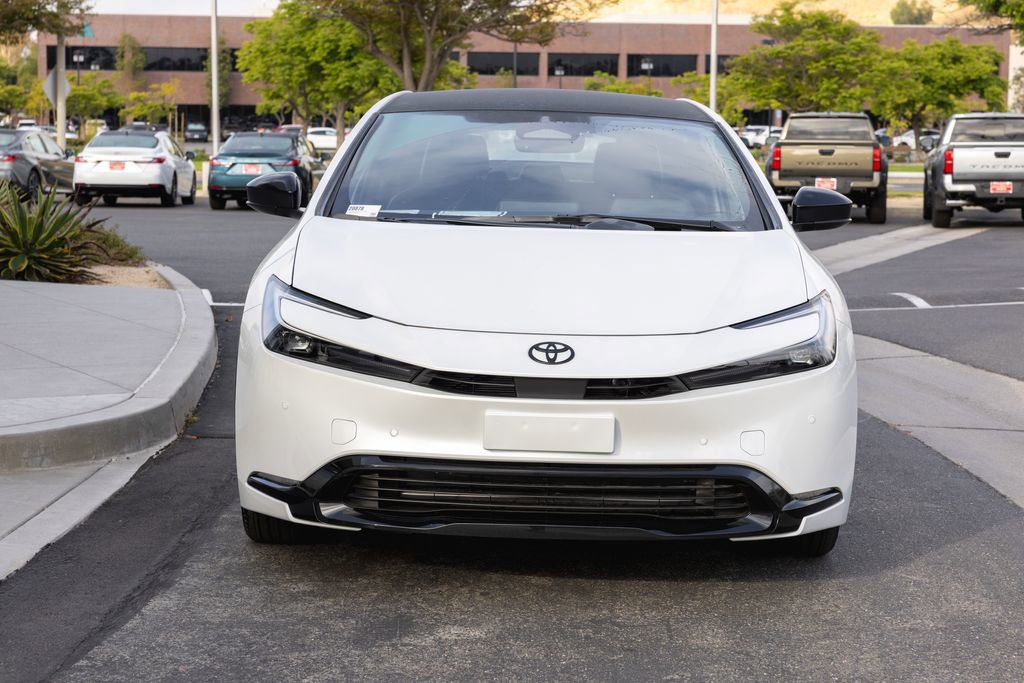 Used 2026 Toyota Prius Plug-In Hybrid image 2
