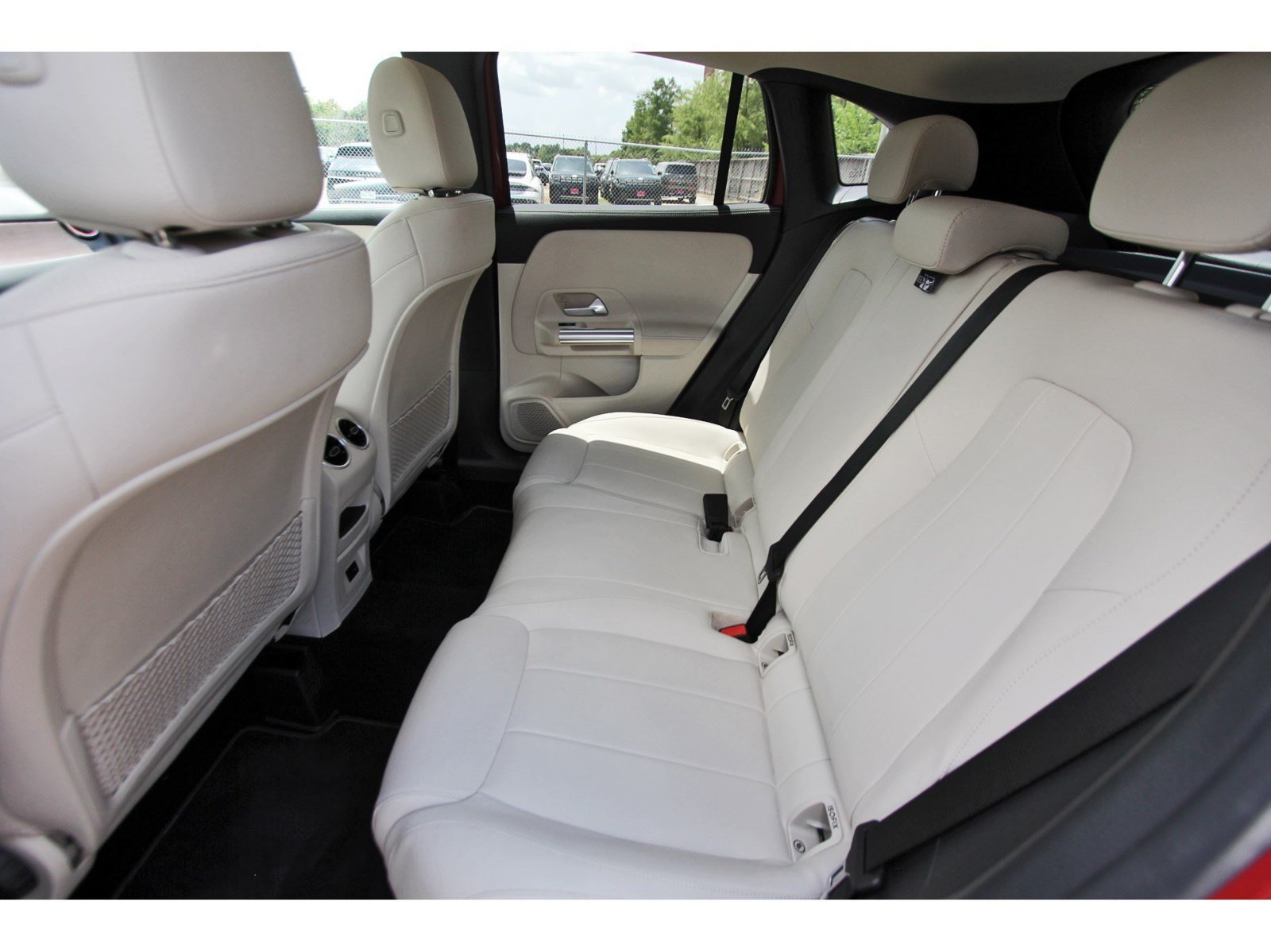 Used 2022 Mercedes-Benz GLA 250 image 16