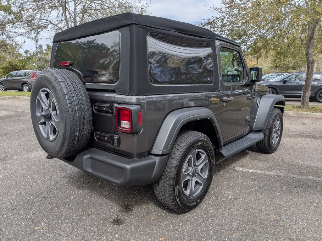 Used 2022 Jeep Wrangler Sport AWD/4WD image 4