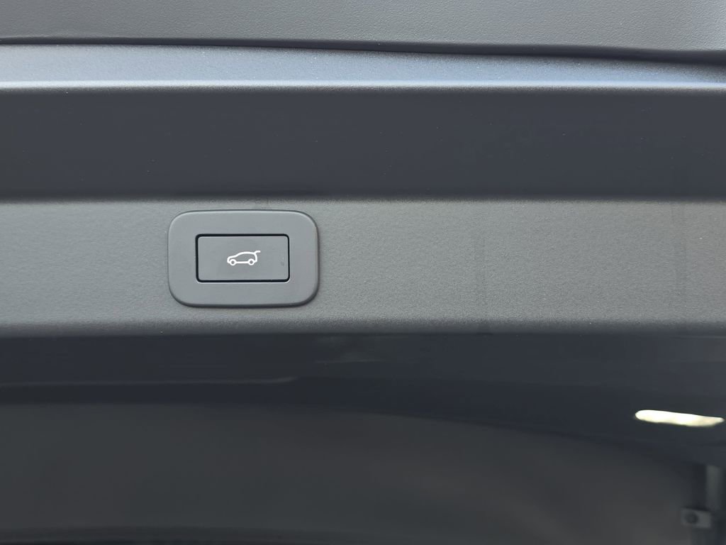 New 2026 Land Rover Range Rover Sport Dynamic SE image 13