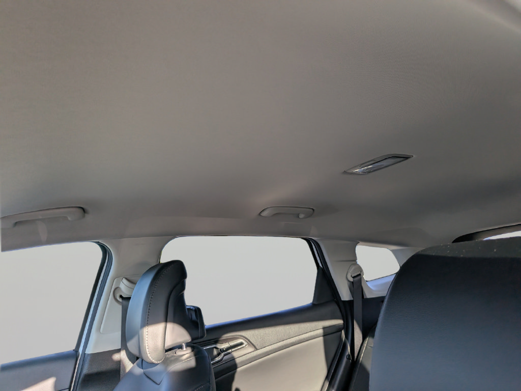 Used 2025 Kia Sportage EX FWD image 18