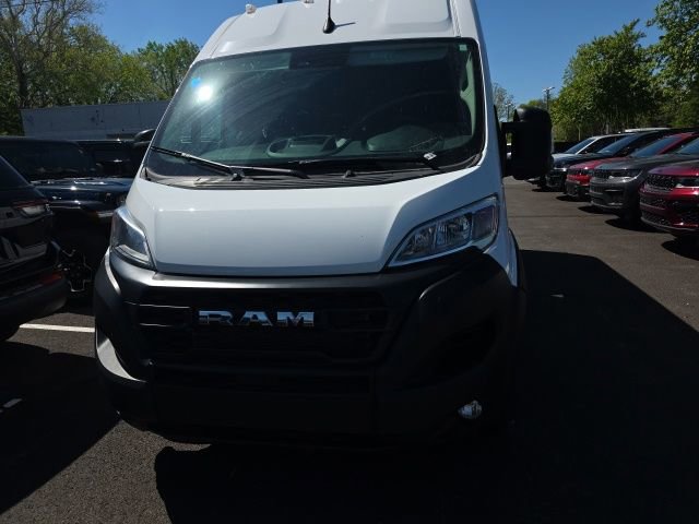 Used 2025 RAM ProMaster 2500 w/ Convenience Group FWD image 2