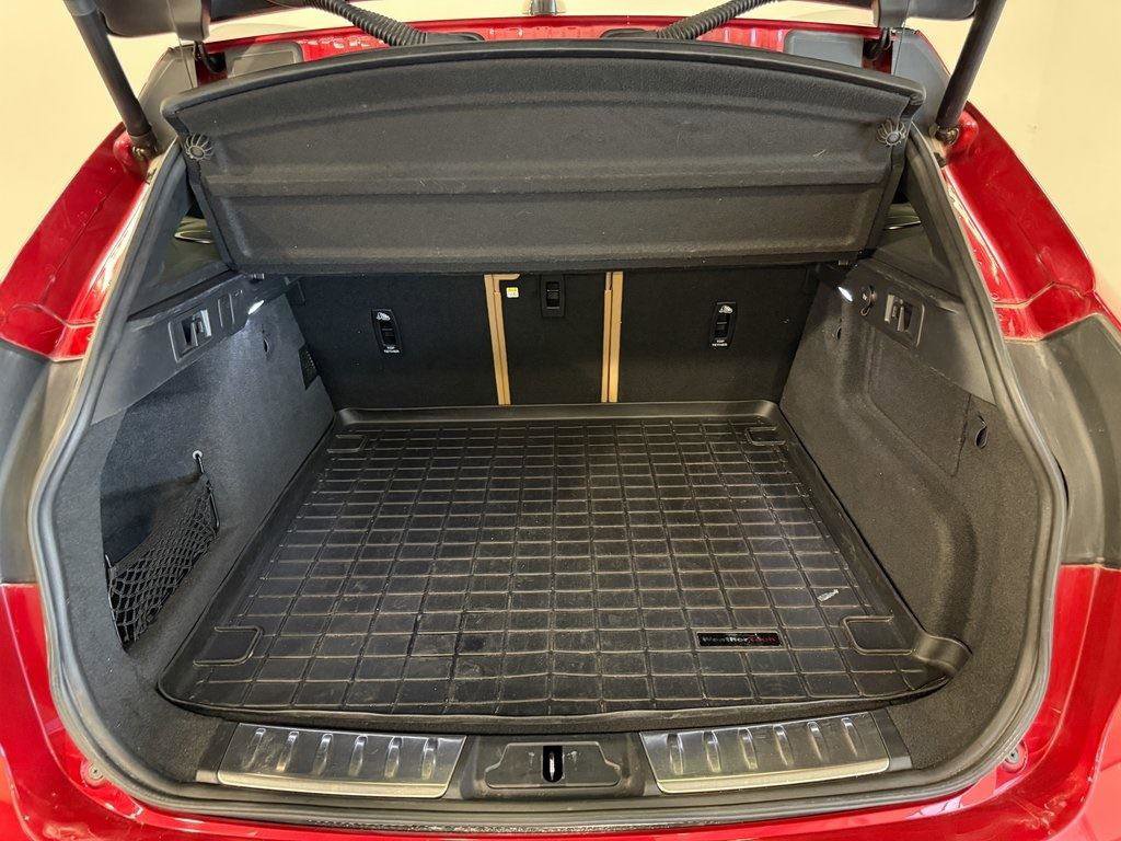 Used 2021 Jaguar F-PACE S image 27