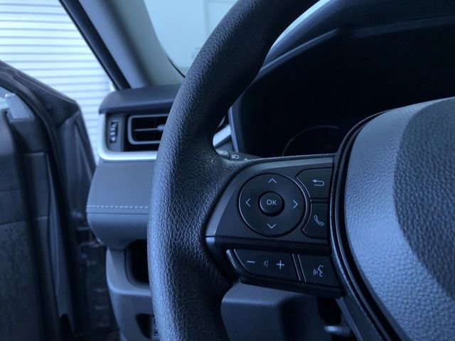 Certified 2025 Toyota RAV4 LE image 25