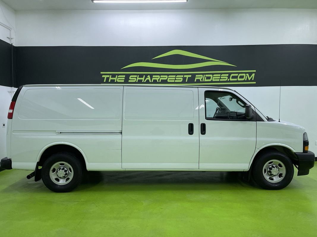 Used 2019 Chevrolet Express 3500 Extended w/ Driver Convenience Package image 11